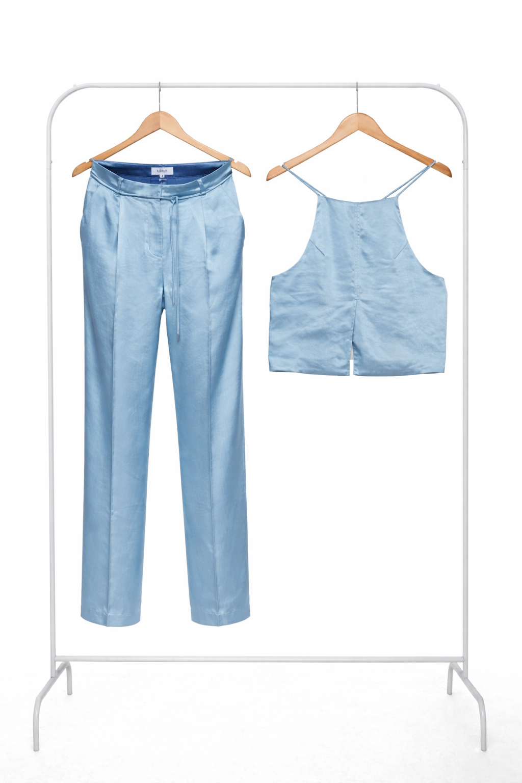 AERco Signature Satin Set